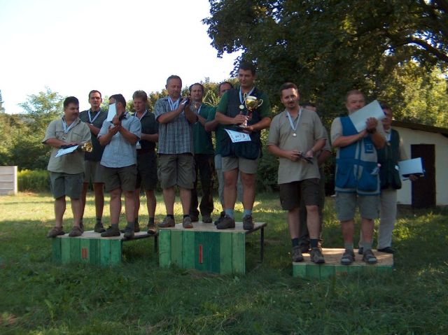 articles: hivatasosvadasz2006_02.jpg articles: hivatasosvadasz2006_02.jpg