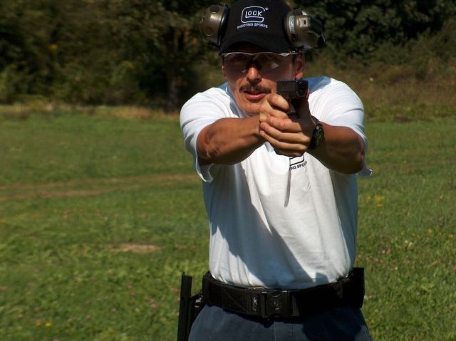 articles: hivatasosvadasz2006_08.jpg articles: hivatasosvadasz2006_08.jpg